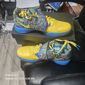 Nike Kd Scoring Title Yellow and Blue Sneakers